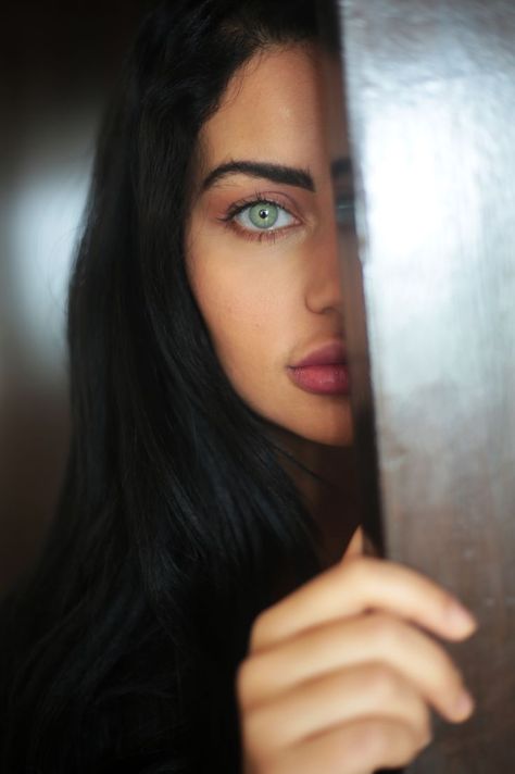 Iris Colour Change to Jade Green. Beautiful Colored Eyes, Striking Green Eyes, Indian With Green Eyes, Crystal Green Eyes, Big Green Eyes Aesthetic, Jade Eyes Color, Most Beautiful Green Eyes, Jade Green Eyes, Desired Eyes