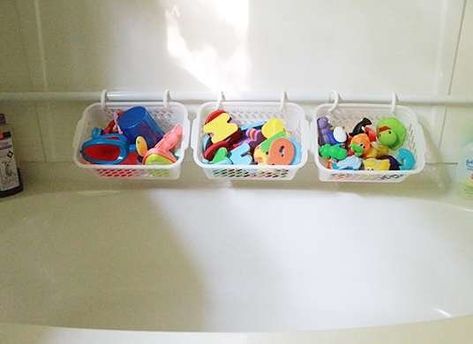 Bath Toy Storage Bathroom Toy Storage, Bathtub Organization, Diy Bathroom Storage Ideas, Bath Toy Storage, Bathroom Toys, Kids Bath Toys, Diy Toy Storage, Bathtub Toys, Diy Bathroom Storage