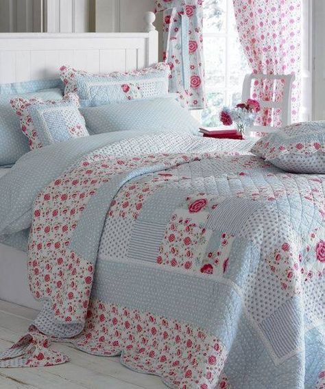 Cocina Shabby Chic, Shabby Chic Decorating, Shabby Chic Quilts, Chic Quilts, Shabby Chic Living, Flower Theme, Shabby Chic Living Room, Shabby Chic Bedroom, Shabby Chic Bedrooms