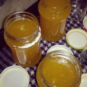 Ingelegde Resepte, Sweet Poems, Jam Ideas, Nigerian Dishes, Recipe Mango, Mango Jam, Jam Recipes Homemade, Fruit Preserves, Side Dishes Recipes