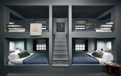 Bed Designs For Bedroom, Room Bed Ideas, Bunker Bed, Bunk Bed Rooms, Hostels Design, Bunk Beds Built In, Built In Bunks, Cool Bunk Beds, Bunk Rooms