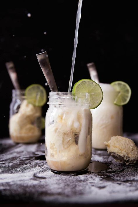 Spiced Rum Cocktails, Pumpkin Milkshake, Beer Ice Cream, Broma Bakery, Ice Cream Floats, Beer Float, Healthy Drinks Smoothies, Rum Drinks, Mocktail Recipe