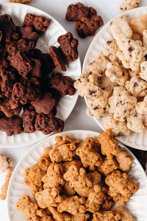 Homemade Teddy Grahams (vegan + gluten-free) | Feasting on Fruit Simple Recipes For Kids To Make, Healthy Homemade Treats, Homemade Reeses Puffs, Snacks With Cereal, Copycat Snack Recipes, Kids Homemade Snacks, Teddy Grahams Recipe, Baby Treats, Homemade Heavenly Hunks Recipes