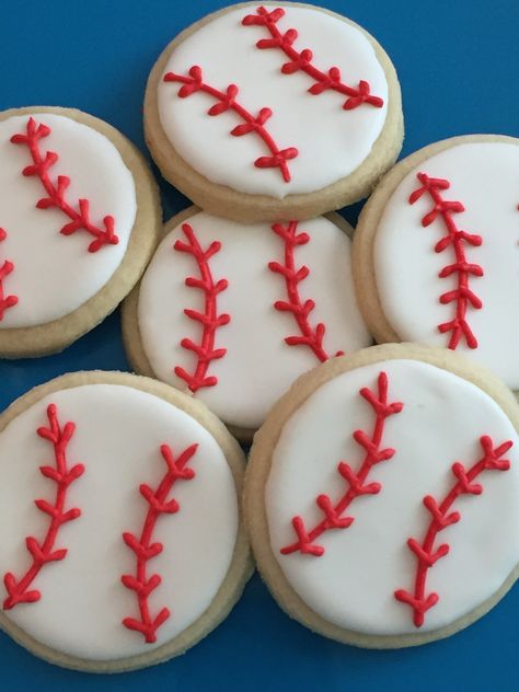 Wilton Sugar Cookie Recipe, Wilton Royal Icing Recipe, Baseball Treats, Baseball Cookies, Baseball Cake, Baseball Theme Party, Baseball Birthday Party, Royal Icing Recipe, Baseball Birthday