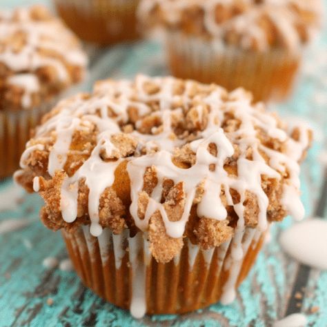 Pumpkin Apple Streusel Muffins - Delightful E Made Cinnamon Coffee Cake Muffins, Paleo Coffee Cake, Pumpkin Apple Muffins, Moist Pumpkin Muffins, Apple Streusel Muffins, Cinnamon Streusel Muffins, Pumpkin Streusel Muffins, Apple Streusel, Apple Pumpkin