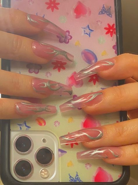 Grunge Jelly Nails, Trible Nails Designs, Chrom Nails Design, Jelly Nails With Chrome, Jelly Chrome Nails, Pink And Chrome Nails, Silver Chrome Nails, Nails Jelly, Metallic Nails Design