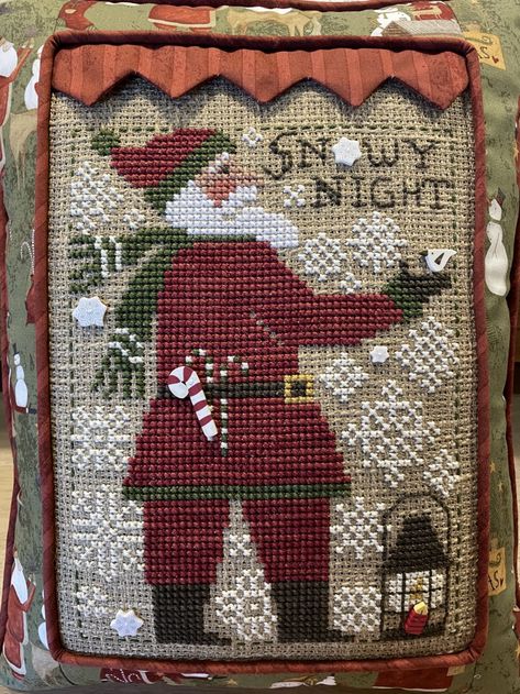 2023 Prairie Schooler Santa card Prairie Schooler Santa, Prairie Schooler, Santa Card, Stitch 2, Christmas Cross Stitch, Christmas Seasons, Counted Cross Stitch, Free Food, Cross Stitch Patterns