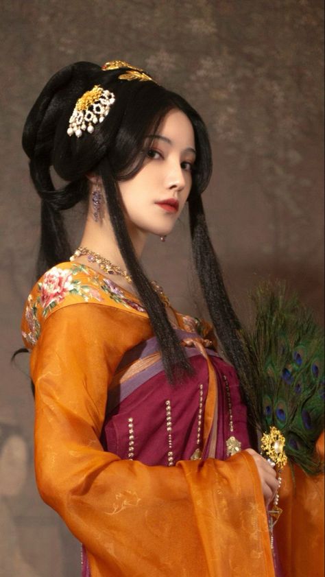 Female Japanese Hairstyle, Warrior Hairstyles Woman, Characters Hairstyles, Chinese Swordsman, Artsy Hair, Long To Short Haircut, Prince Wedding, Traditional Hairstyle, Cute Box Braids Hairstyles