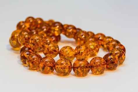 Amber Teething Necklaces By Baltic Wonder Jewelry Markings, Costume Jewelry Makers, Jewelry Facts, Amber Teething Necklace, Art Deco Jewelry Vintage, Adornment Jewelry, Jewelry Knowledge, Vintage Jewelry Repurposed, Vintage Jewelry Antique