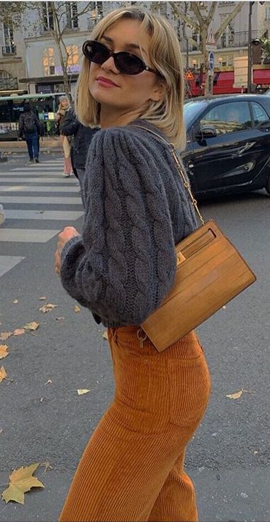 Grey Cardigan Outfit Aesthetic, Grey Cardigan Outfit, Closet Detox, Outfits With Grey Cardigan, Cardigan Outfit Aesthetic, Musier Paris, High School Outfits, Outfit 2022, Paris Grey