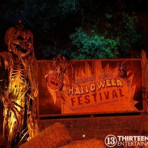 Gallery - Fear Farm Haunted Fairgrounds & Corn Maze Corn Maze Aesthetic, Maze Halloween, Fear Fest, Haunted Corn Maze, Hay Maze, Best Haunted Houses, Haunted Maze, Haunted Hayride, 10 Animals