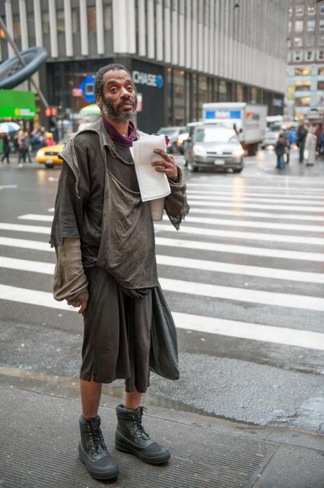 Homeless Outfit, Homeless Clothes, Oversized Outfit Men, Bum Outfit, Oversized Outfit, Homeless People, 80s Outfit, Denim Outfit, Comme Des Garcons