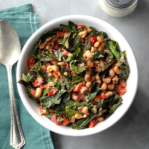 Black-Eyed Peas with Collard Greens Collard Greens Soup, Blackeyed Pea Recipes, Easy Dutch Oven Recipes, Greens Soup, Blackeyed Peas, Black Eyed Peas Recipe, Collard Greens Recipe, Peas Recipe, Dutch Oven Recipes