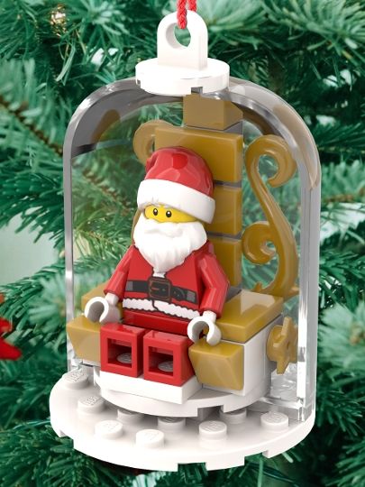 Santa Claus Ornament from BrickLink Lego Ornament Instructions, Lego Ornaments Diy, Lego Christmas Ornaments, Lego Ornaments, Santa Snow Globe, Christmas Contests, Lego Christmas, Lego Display, 2022 Christmas