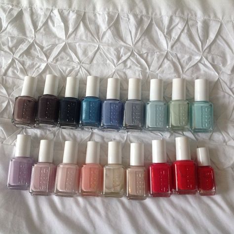 this is going to be me pretty soon Nail Polish Light Colors, Nail Polish Aesthetic, Essie Nail Polish Colors, Nail Polish Bottle, Essie Polish, Acrylic Nail Polish, Nail Polish Bottles, Blush Nails, Soft Nails