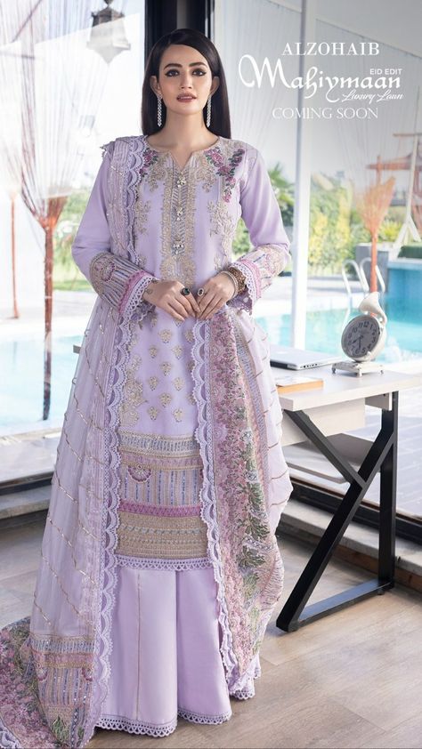 Latest Pakistani Fashion, Sana Javed, Sobia Nazir, Lehenga Saree Design, Asim Jofa, Latest Bridal Dresses, Cute Casual Dresses, Simple Kurti Designs, Sana Safinaz