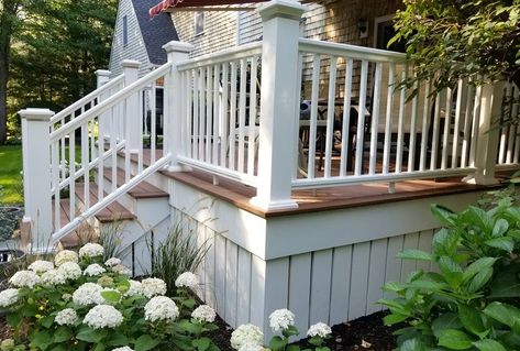 Skirting House Exterior, Flat Roof With Railing, Board And Batten Deck Skirting, Deck On Brick House, Front Deck Ideas, Deck Skirt, Deck Skirting Ideas, Porch Lattice, House Skirting