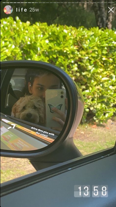 Car Mirror Selfie Captions, Car Selfies Instagram Story, Random Captions, Car Selfies, Selfie Captions, Insta Me, Dog Car, Car Ride, Car Mirror