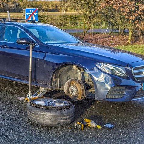 We offer all our services for the same day or we can schedule for the following days. Tyre puncture repair, tyre rotation, wheel balancing. Car jump-starting, locking wheel nut removal. https://mobile-tyre-service.co.uk/ #mobiletyres #emergencymobiletyres #london #tyrepuncture #tyrechange Car Tyre Burst, Tyre Images, Galaxy S8 Wallpaper, Flat Tyre, Blood Photos, Medicine Snaps, S8 Wallpaper, Fake Ft Call, Car Tyre