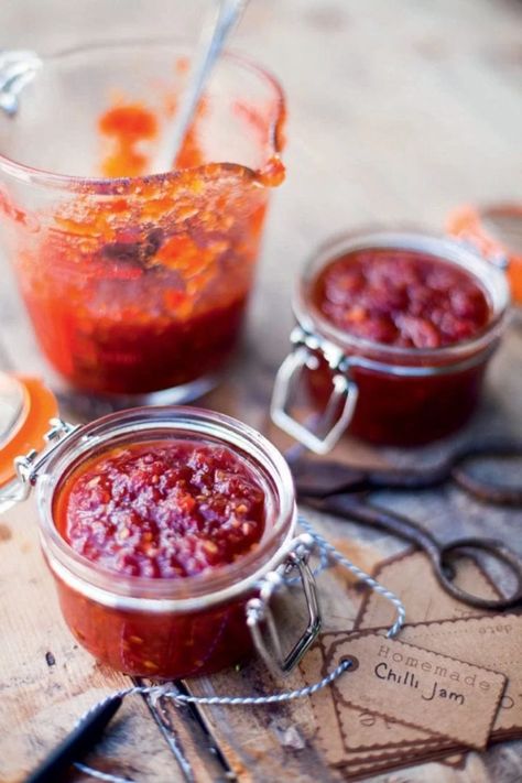 Chili Jam Recipe, Chilli Jam Recipe, Chilli Chutney Recipes, Tomato Chilli Jam, Healthy Chilli, Preserve Recipes, Chili Jam, Jam Recipes Homemade, Chilli Jam