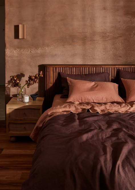 Terracotta Bedroom, Bed Threads, Brown Bed, Fall Bedroom, Brown Bedroom, Bed Linen Sets, Bedroom Aesthetic, Dream House Decor, Dream Bedroom