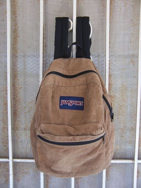 Corduroy Jansport Backpack, Mochila Jansport, Stylish School Bags, Aesthetic Bags, Mini Backpacks, Vintage Backpacks, Celebrity Design, Fire Fits, Brown Corduroy