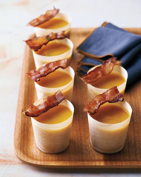 Butternut Squash Soup recipe with crisp bacon garnish. Yes please! Easy Butternut Squash, Chicken And Butternut Squash, Butternut Squash Recipes Soup, Squash Soup Recipe, Butternut Squash Recipes, Squash Soup, Butternut Squash Soup, Squash Recipes, Hearty Soups