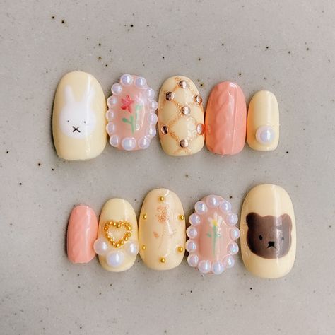 Press On Nails Cute, Bunny Nail Art, Cute Fake Nails, Bear Nails, Nail Art Painting, Bears Nails, Korean Nail Art, Super Cute Nails, Asian Nails