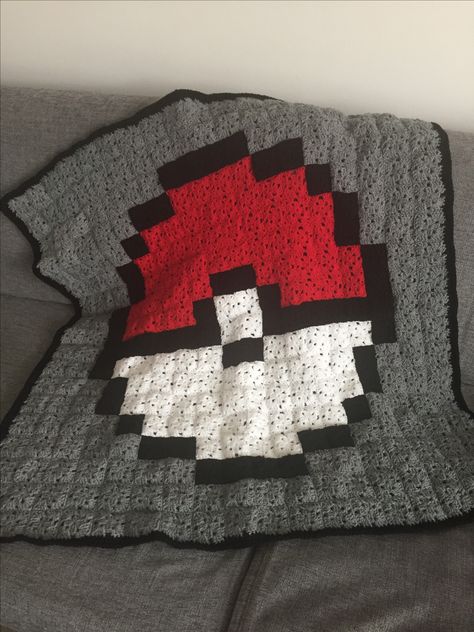 Pokemon Granny Square Blanket, Spiderman Granny Square Blanket, Crochet Pokeball Blanket, Pokemon Blanket Crochet Free Pattern, Crochet Blanket Pokemon, Crochet Pokémon Blanket, Pokeball Granny Square, Crochet Pokemon Granny Square, Granny Square Graphgan