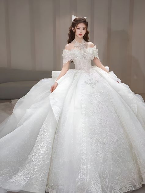 Daylight Wedding, Bridle Dress, Puffy Wedding Dresses, Bride Dress Simple, Celebrity Wedding Dresses, Fairy Tale Wedding Dress, Wedding Ideas Dresses, Pretty Wedding Dresses, Cute Dress Outfits