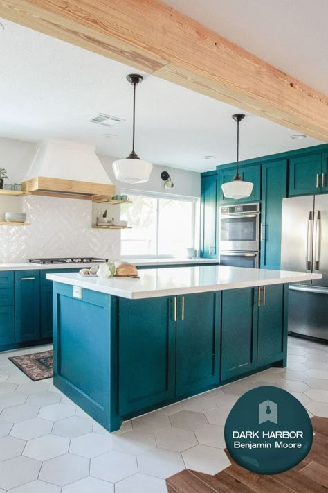 Teal Green Cabinets, Benjamin Moore Dark Harbor, Teal Kitchen Ideas, Teal Kitchen Walls, Turquoise Kitchen Cabinets, Kitchen Art Deco, Hexagon Floor Tile, Teal Kitchen Cabinets, White Cottage Kitchen