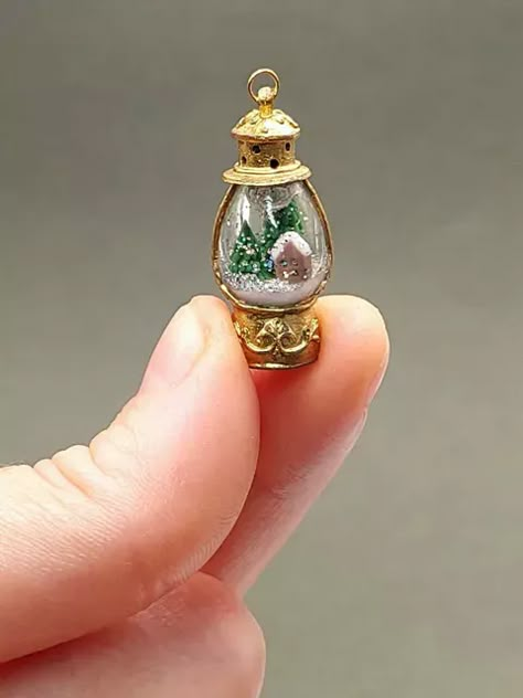 Clay Doll House Miniatures, Miniature Gift Ideas, Polymer Miniatures, Miniature Clay Art, Miniature Store, Water Lantern, Christmas Miniatures, Handmade Dollhouse, Fairy Garden Crafts