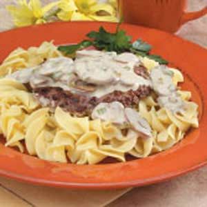 Cube Steak Stroganoff Recipe -This "comfort food" dish is a favorite for my husband and me, and I've shared the recipe with many others.—Margery Bryan, Royal City, Washington Cube Steak Stroganoff, Steak Stroganoff Recipe, Dinner For Two Recipes, Steak Stroganoff, Recipe For Beef Stroganoff, Beef Cubed Steak, Cubed Steak, Cube Steak, Stroganoff Recipe