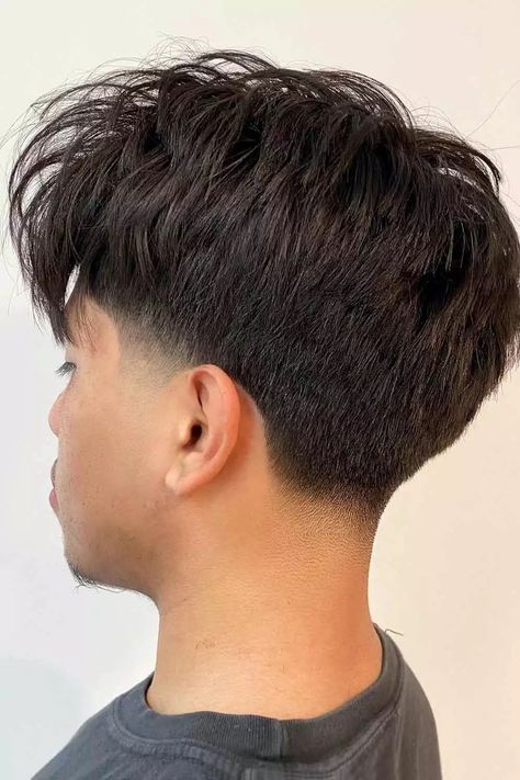 Taper Fade Men, Low Taper Haircut, Afro Hair Fade, Mid Length Straight Hair, Taper Fade Short Hair, Fade Men, Low Taper Fade Haircut, Haircuts Trendy, Two Block Haircut