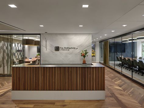 Fox Rothschild Offices - Washington DC Bank Office Design Interiors, Law Firm Office Design, Office Facade Design, Meeting Pictures, Reception Lounge Area, Office Lobby Reception, Corporate Office Interiors, Client Office, Law Firm Design