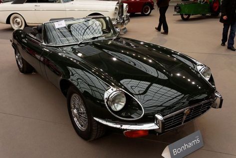 Jaguar E Type 1961, Mercedes Sports Car, Audi Sports Car, Jaguar Sport, Bmw Sports Car, Old Sports Cars, Colin Mcrae, Sports Cars Lamborghini, Jaguar (cars)