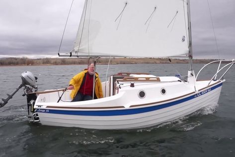 Best Daysailers Under 20 Feet - boats.com Cabin Cruiser Boat, Model Sailboats, Liveaboard Boats, Lakewood Colorado, Tiny Boat, Runabout Boat, Cruiser Boat, Wooden Sailboat, Small Sailboats