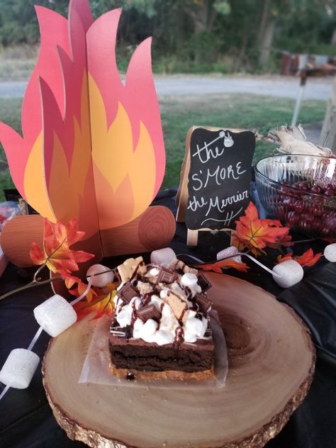 Smores theme birthday for a bonfire. Sweet 16 Bonfire, Smores Bonfire, Bonfire Cake, Bonfire Birthday, Half Birthday Party, Bon Fire, Bonfire Party, Half Birthday, Bonfire Night