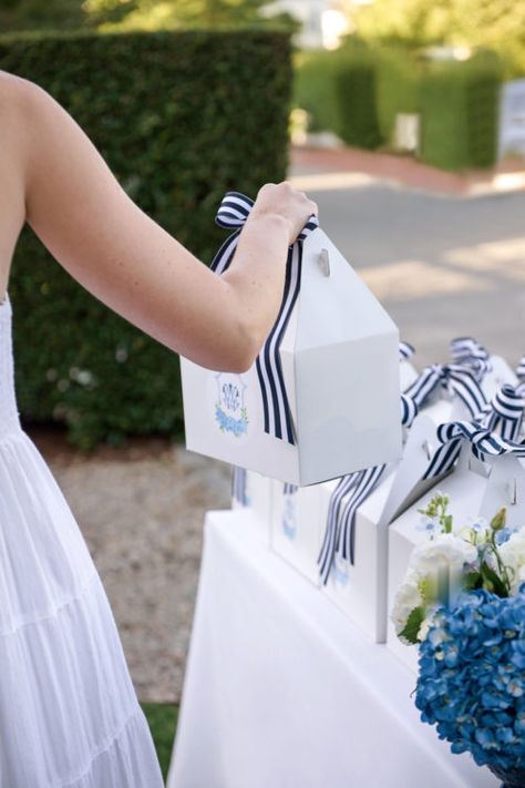 Wedding Welcome Package, Wedding Welcome Box Ideas, Wedding Welcome Party Themes, Wedding Welcome Boxes, Welcome Boxes Wedding, Nantucket Backyard, Welcome Wedding Bags, Wedding Welcome Party Ideas, Welcome Party Wedding