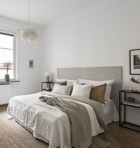 Creating a Bedroom Haven with White Walls + Warm Neutrals Warm Neutral Bedroom Ideas, Bedroom White Walls, Neutrals Bedroom, Bedroom With White Walls, Bedroom Textiles, Night Tables, Farmhouse Style Bedrooms, Coastal Bedrooms, White Bedroom