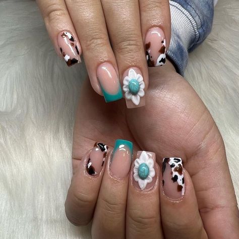 Punchy Nails Designs, Punchy Nails, Country Nail Designs, Country Acrylic Nails, Rodeo Nails, Charm Nails, Cowboy Nails, Glitter French Nails, Aztec Nails