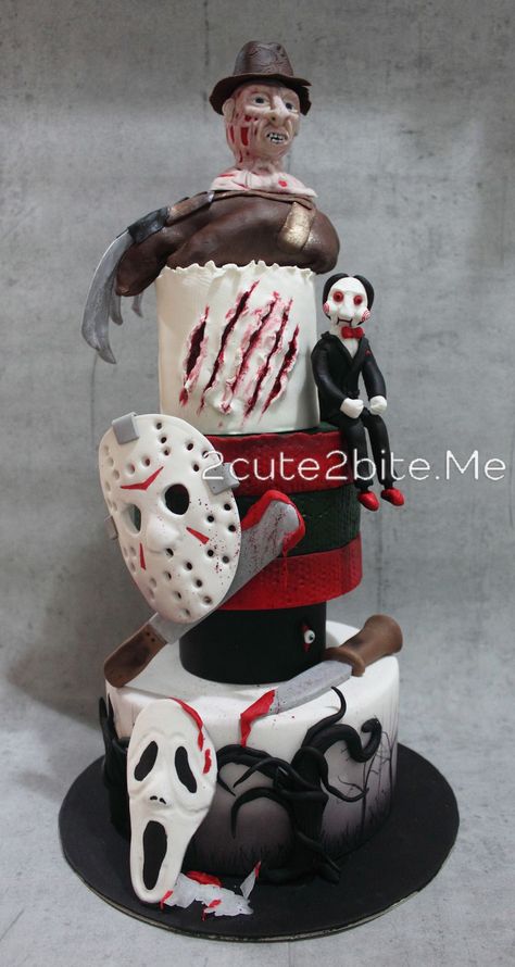 The design is a bit of combination of me and... Micheal Myers Cake Ideas, Slasher Birthday Cake, Scary Birthday Cakes Horror Movies, Horror Movie Wedding Cake, Scream Themed Wedding, Scary Movie Cake Ideas, Horror Theme Birthday Cake, Scary Movie Birthday Cake, Horror Bday Cake