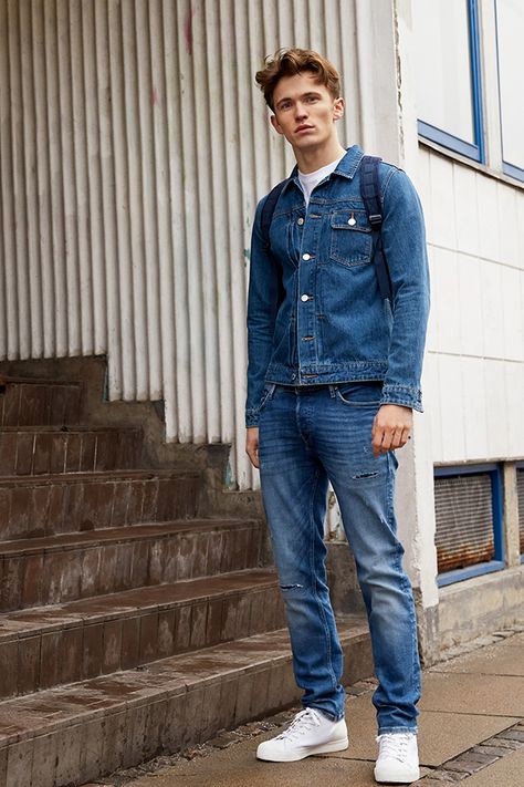 Full denim on denim outfit. Pair it with classic white sneakers and a white tee. Fashion outfit for men made simple. #jackandjones #denim #denimoutfits Denim On Denim Outfit Men 90s, Blue Denim Jeans Outfit Men, Full Jeans Outfit, Denim On Denim Outfit Men, Full Denim Outfit, Blue Denim Jeans Outfit, Denim Outfit Men, Jeans Outfit Men, Minion Videos