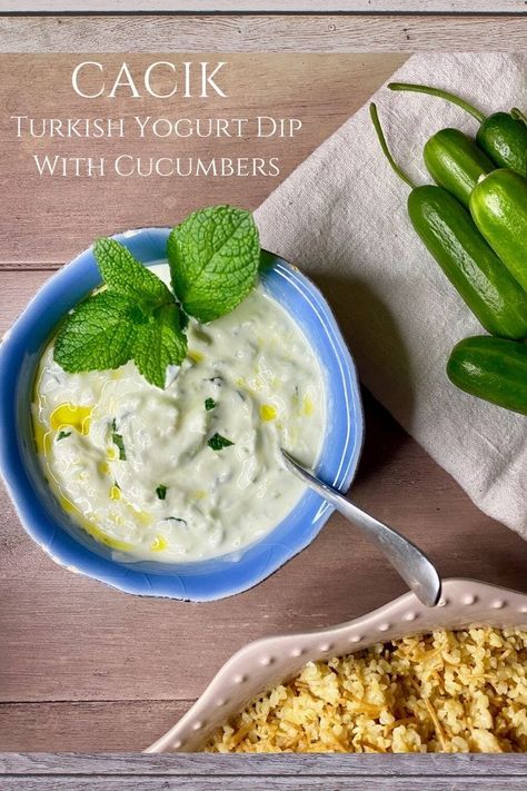 Cacik Turkish, Side Soup, Turkish Yogurt, Soup Vegetarian, Work Food, Healthy Dips, Yogurt Dip, Eggplant Recipes, Party Recipes