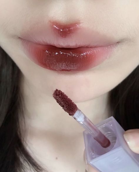 dark red lips Red Lip Tint Korean, Dark Red Ombre Lips, Dark Cherry Lips, Dark Red Glossy Lips, Dark Red Lip Gloss, Cherry Red Lips, Red Ombre Lips, Dark Red Ombre, Jelly Lips