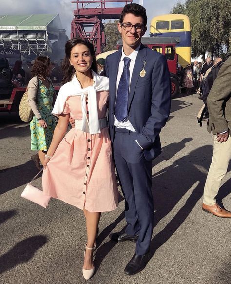 Nice goodwood outfit for revival 1950s Party Outfit, Good Wood Revival Fashion, Goodwood Revival Fashion Woman, Easy 50s Outfit, Goodwood Revival Fashion, 50s Party Outfit, 1950 Fashion Women, 50’s Outfits, County Fair Outfit