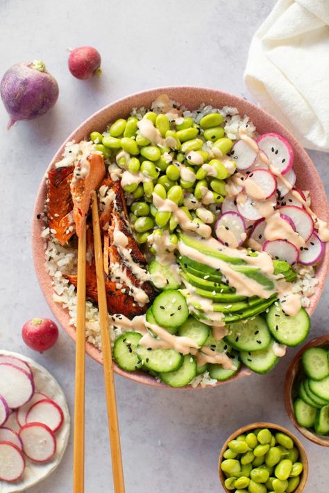 Cauliflower Rice Poke Bowl, Rice Poke Bowl, Asian Cauliflower Rice, Rice Bowl Lunch, Asian Cauliflower, Cauliflower Rice Bowl, Bowl Lunch, Poke Bowls, Fit Foodie