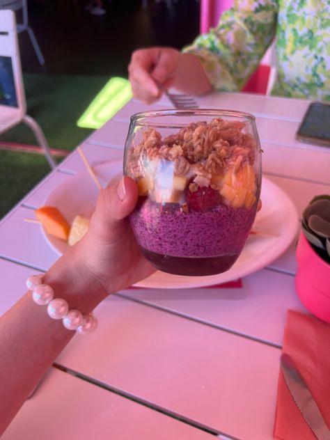 chai, raspberry, honney, granola, and mango at the barbie malibu cafe chicago Malibu Cafe, Chai Pudding, Barbie Malibu, Pudding Parfait, Granola, Raspberry, Mango, Chicago, Cafe