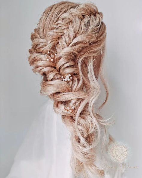 Side Braid Homecoming Hair, Wedding Side Braid With Veil, Over The Shoulder Wedding Hair, Bridesmaid Hairstyles Side Braid, Boho Side Braid Wedding Hair, Side Hair Braid, Bridal Side Braid, Side Braid Wedding, Bridal Side Hair