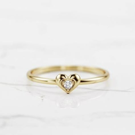 Heart Gold Ring Design, Gold Earrings Studs Simple, Latest Gold Ring Designs, Heart Diamond Ring, Stylish Engagement Rings, Mens Wedding Rings Gold, Vintage Indian Jewelry, Emerald Stone Rings, Couple Ring Design